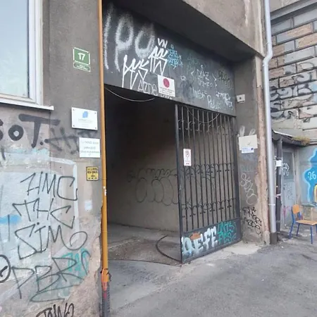 Drvenija Apartment